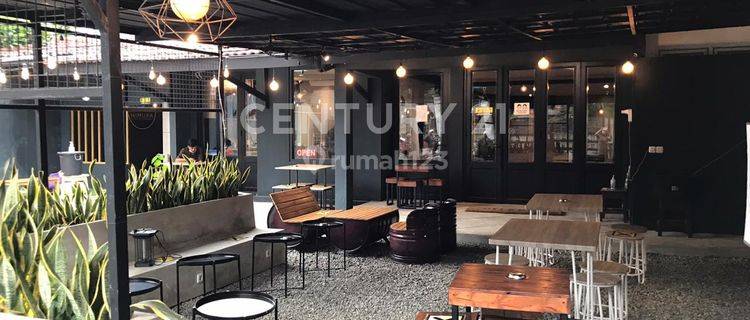 Sewa  Ex Cafe/kantor Luas 675 M2 Tanjung Barat Jakarta Selatan 1