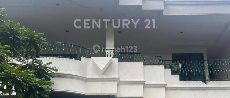 House For Rent Senopati Dekat SCBD 2 Lantai Jakarta Selatan 1