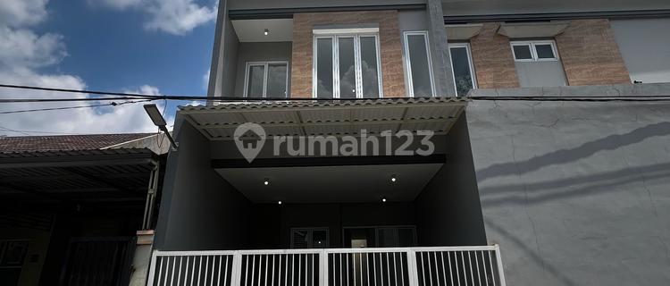Dijual Rumah 2 Lantai di Pondok Tjandra 1