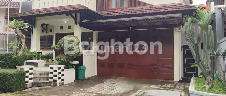 RUMAH CLASSIC SANGAT TERAWAT, BESAR DAN NYAMAN BERADA DALAM KOMPLEK PARAHYANGAN RUMAH VILA GEGERKALONG BANDUNG 1
