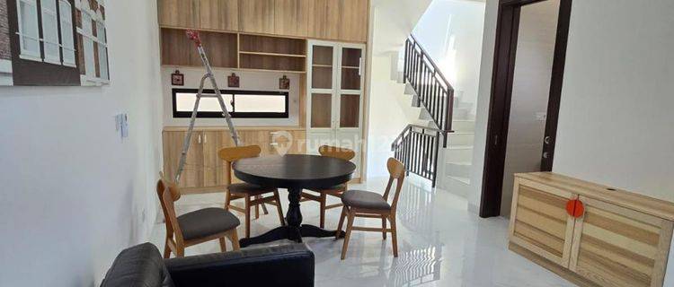 Disewa Rumah Golf Island 3 Lt Ukuran 5x12,5 Furnished (3 + 1 KT) 1