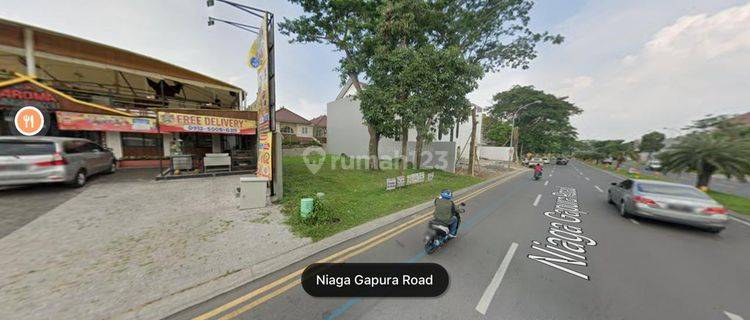 Disewakan Tanah Komersial Area di Raya Kembar Royal Park Tl1 Citraland Utama Surabaya Barat , Surabaya HGB 390 m² 1