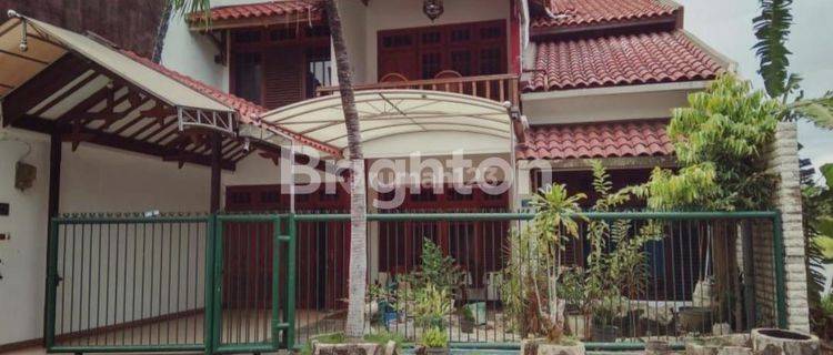 Rumah Mewah 2 Lantai  1