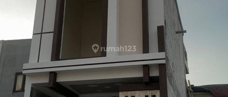 Rumah 2 Lantai SHM, Bisa KPR Warakas Jakarta Utara 1