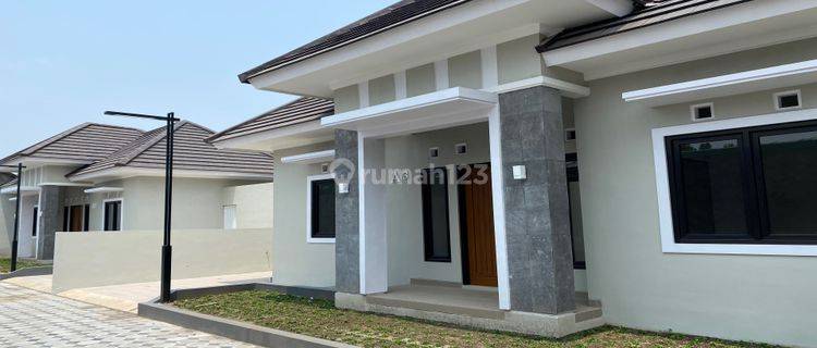 Rumah Cantik Dibelakang Sma Negeri 1 Kalasan 1