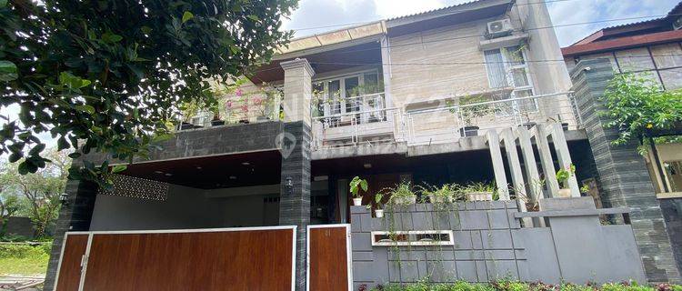 Dijual Rumah Dengan Rooftop Dan Private Pool Jalan Palagan 1