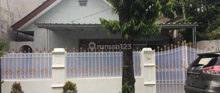 Disewa Rumah 2 Lantai Area Guntur Jakarta Selatan Unfurnished SHM 1