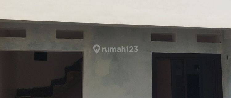 Rumah 2 Lantai murah akses mobil di kramat jati jakarta timur  1