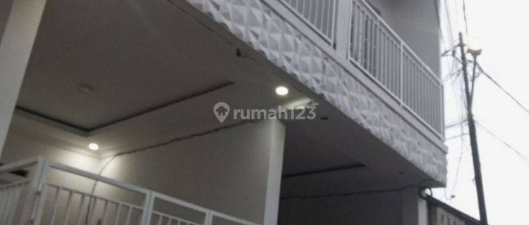 Rumah 2 Lantai siap huni selangkah ke jalan raya pkp ciracas jakarta timur  1