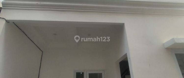 Rumah 2 Setengah Lantai Di Kebagusan Pasar Minggu Jakarta Selatan  1