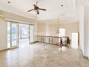 Hot Sale Rumah Bagus Strategis Ada Pool di Pondok Indah Jakarta Selatan 1