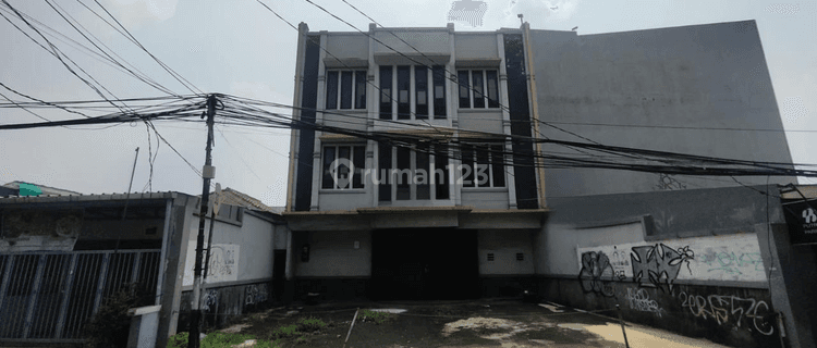 4 Lantai di Jalan Ramai Cocok Untuk Usaha  1
