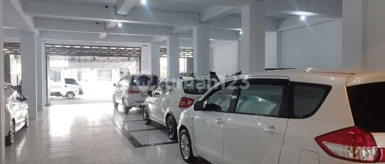 For Rent: 3-Story Shophouse, Complete SHM IMB, East Gatsu Background 1