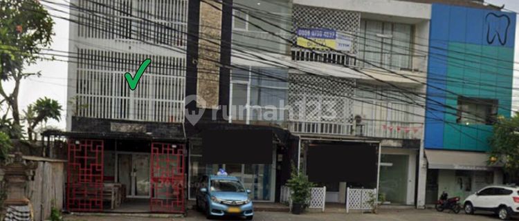 3-Storey Shop House with Spacious Parking on Sanur Bypass 1