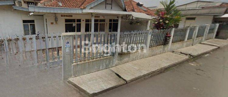 Rumah + Ruang Usaha 1