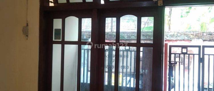 Rumah Dipusat Kota Dekat Tunjungan Plaza Ditembok Dukuh Bubutan Surabaya Jawa.timur 1