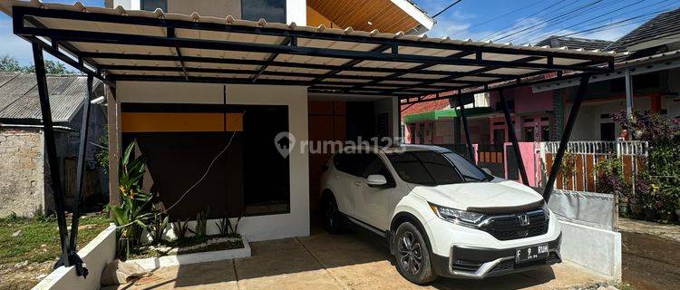 dijual rumah model mezzanine asri dan strategis 1