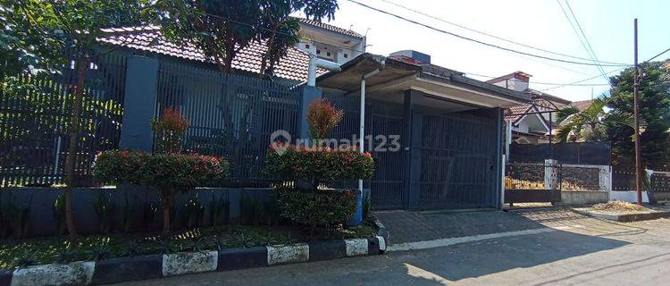 Langka Rumah 2 Lantai Hook Komplek Favorit Di Antapani,Bandung 1