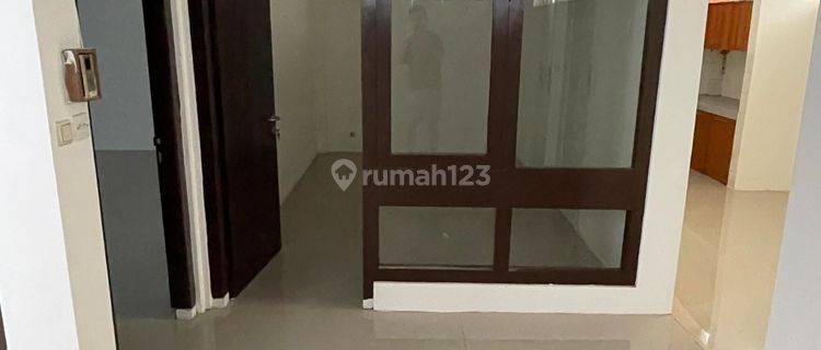 Disewa Rumah Siap Huni  Sayap Gatot Subroto Dekat Hotel Papandayan 1