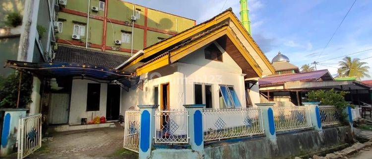 Rumah Kost Kostan Mt. Haryono 1