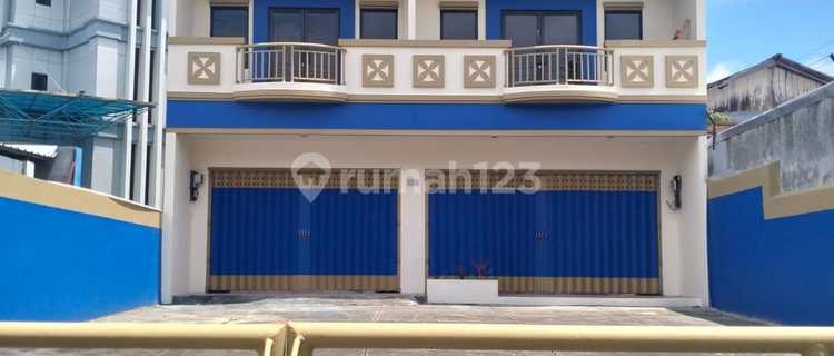 Shop House by the Main Road 1