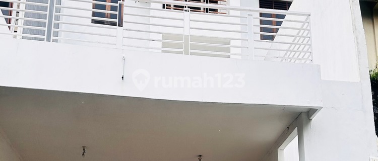 For Rent: Luxurious Green Hook House, 5BR, Semi Furnished, Cibubur, East Jakarta 1