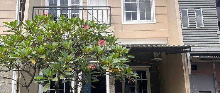 Disewa Rumah Minimalis 3kt Unfurnished Di Raffles Hills Cibubur, Rapi & Siap Huni Bagus Baru Sudah Renovasi 1