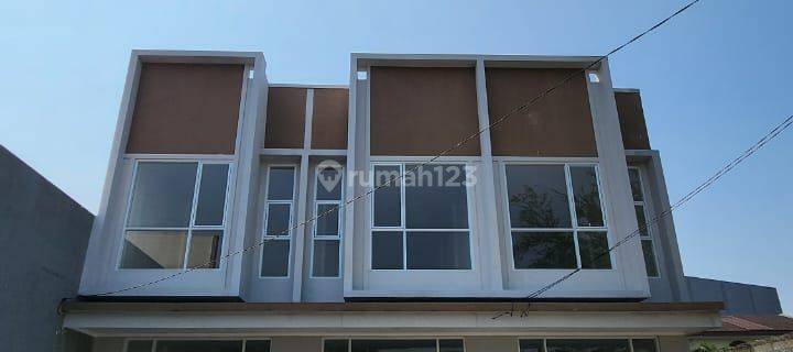 Dijual Ruko Strategis di Jalan Utama Villa Melati Mas Rapih Parkiran Luas Traffic Ramai. Lva 1