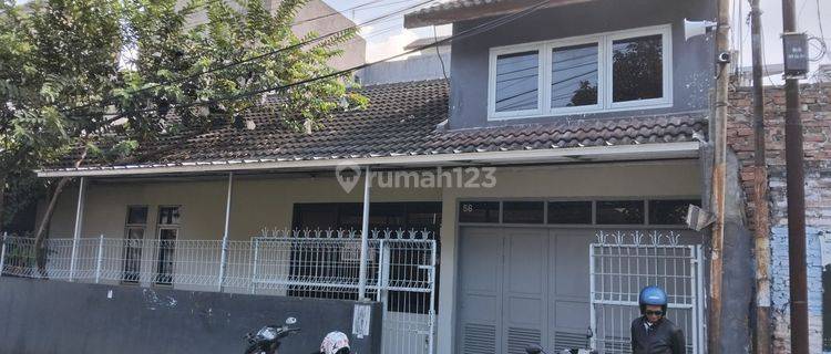 Rumah 2 Lantai Lokasi Strategis Di Pusat Kota Bandung  1