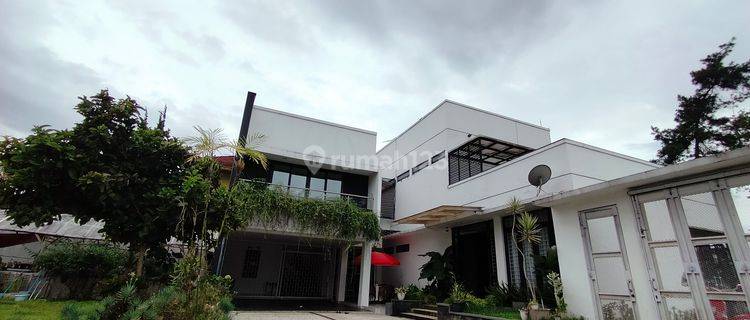 Rumah Villa Terawat Sayap Setiabudi Dkt Lembang Zoo 1