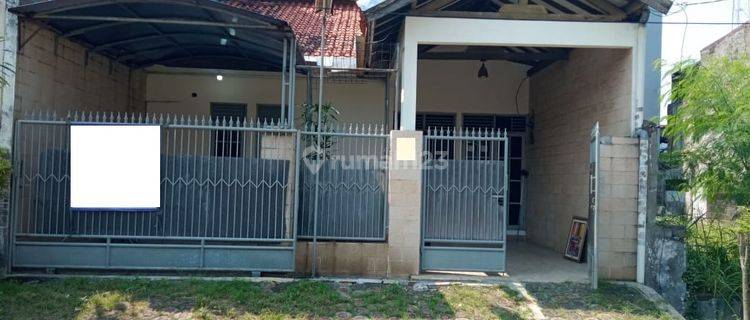 Rumah sewa termurah di komplek Joglo Baru 1