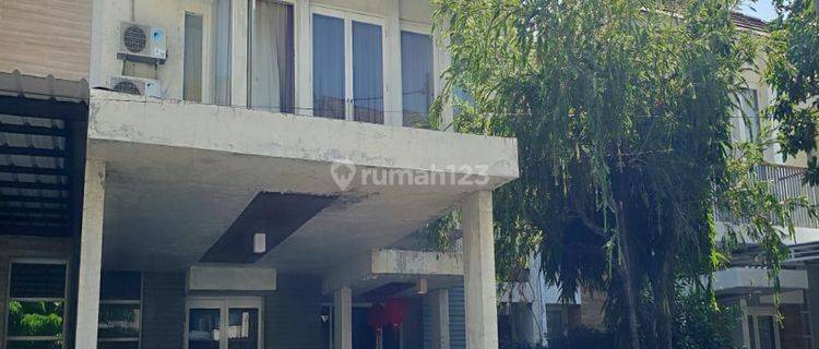 dijual rumah 2 lantai siap huni dan terawat 1