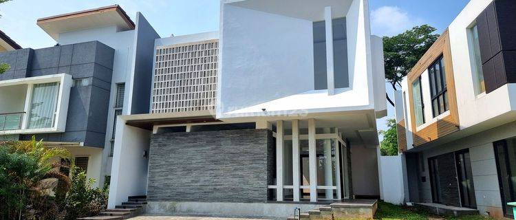 Jual Rumah Hoek Banci Siap Huni The Icon 1