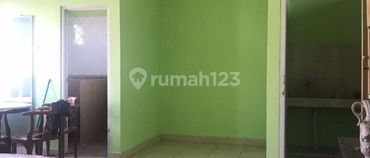 Boarding House and Rental House in a Good Location Alley, Graha Raya, South Tangerang 1
