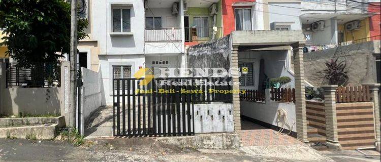 Dijual Rumah Siap Huni 2Lantai Semi Furnish Di Hollywood Hill 1