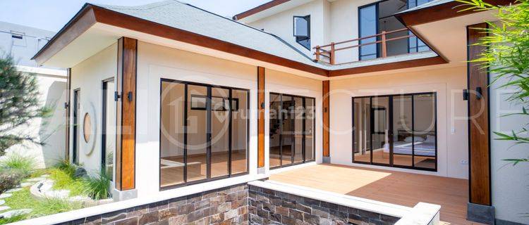 Japandi Style 3 Bedroom Amazing Brand New Villa In Sanur 1