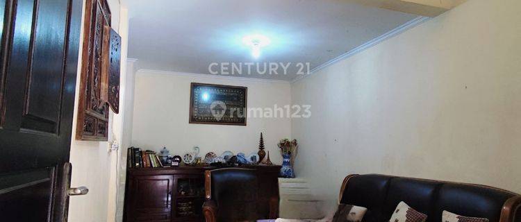 Rumah 2 Lantai Strategis Lokasi Pusat Kota Di Kayu Putih NS0035 1