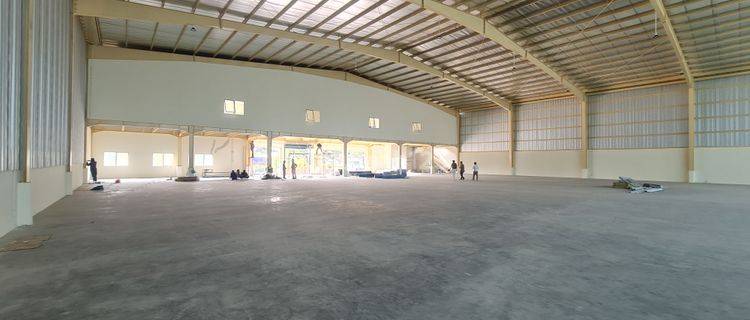 Disewakan Standard Factory Building Full Loading Dock  Delta Silicon Lippo Cikarang, Bekasi 1