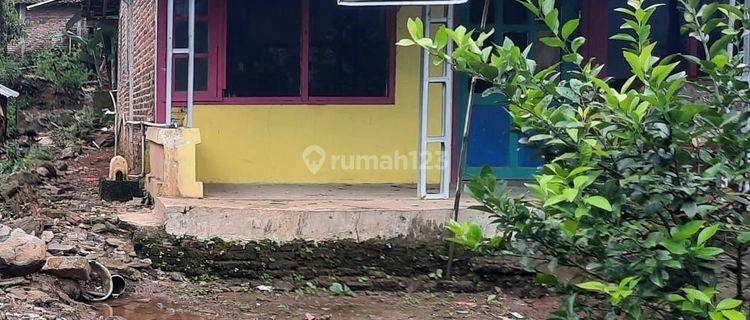 Rumah strategis di Boja Kendal SHM 1