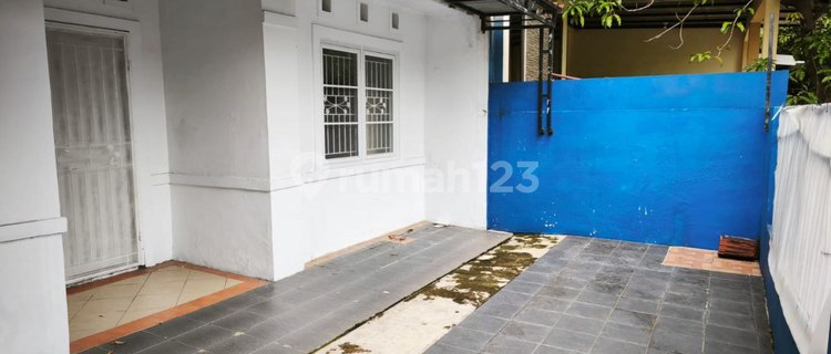 Cheapest House In A Strategic Location Within Metland Cakung Housing Estate, East Jakarta 1