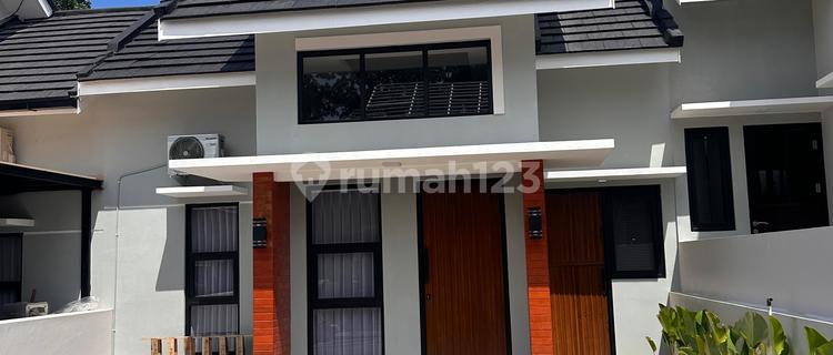 Rumah Cantik Modern Dengan Suasana Asri 5 Menit Ke Kampus UMY 1