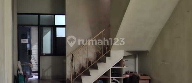 4 1/2 Storey Shop House, in Tebet 1
