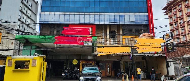 Di Jual/Di sewakan 4 Ruko Gandeng, ada 62 kamar kost, Lift di Jl mangga besar - Jakarta Pusat 1