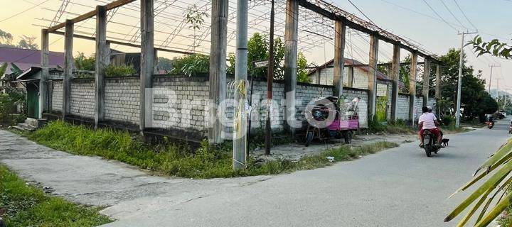 BANGUNAN GUDANG SETENGAH JADI 1