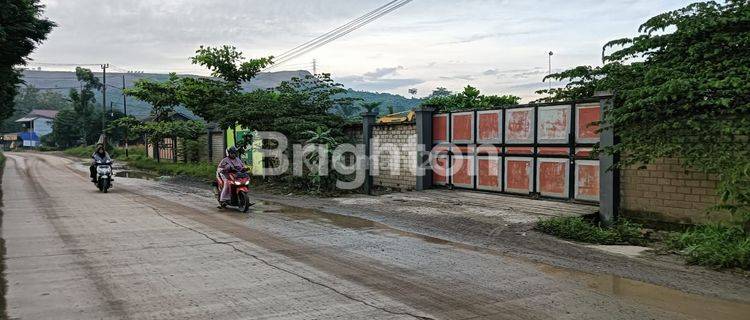 Gudang Pinggir Jalan Raya Ring Road 2 1