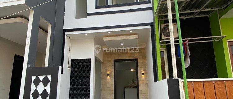 Dijual Rumah 2 Lantai 200 Jtan Dekat Surabaya Rumah Unfurnished OTHER - PPJB, Girik, Adat, dll Baru di Beji pdam pakal, Pakal 1