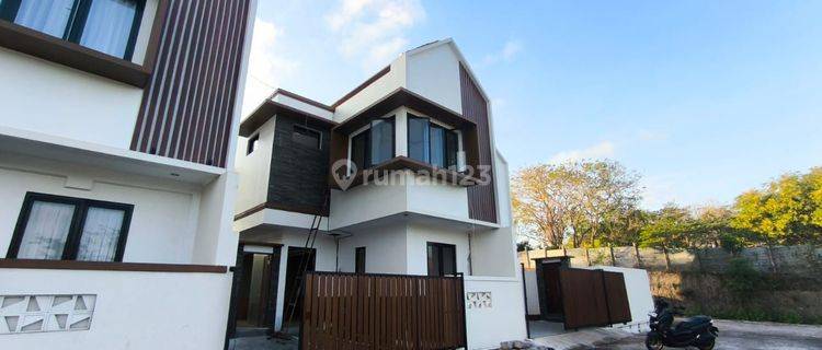 DIJUAL RUMAH MODERN DUA LANTAI NUSA DUA BALI 1