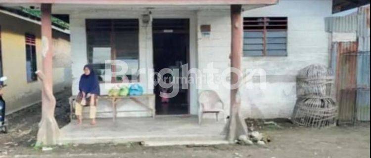 RUMAH LEBAR DAN PANJANG DI HITUNG TANAH TANAH. GLUGUR RIMBUN 1