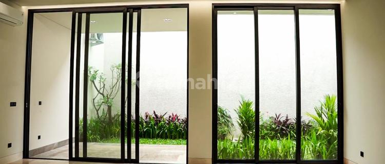 Rumah Baru di Kemang Jakarta Selatan 5 Kamar Tidur 1