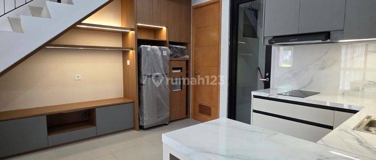 Rumah Baru di Botani Hills Fatmawati City Center Jakarta Selatan 1